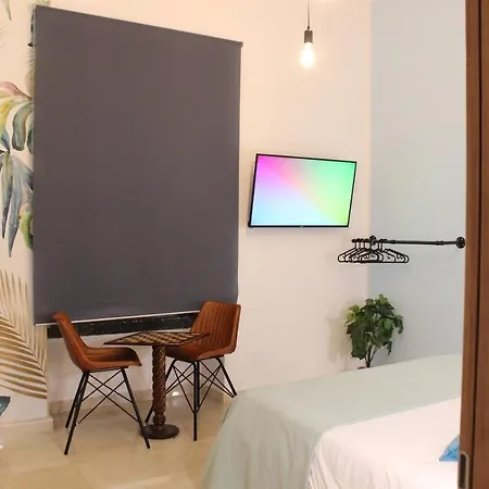 Little Capri B&B 나폴리